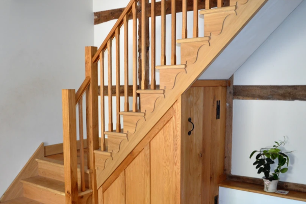 Oak staircase from Hereford Oak Buildings