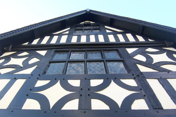 Oak frame restoration from Hereford Oak Buildings